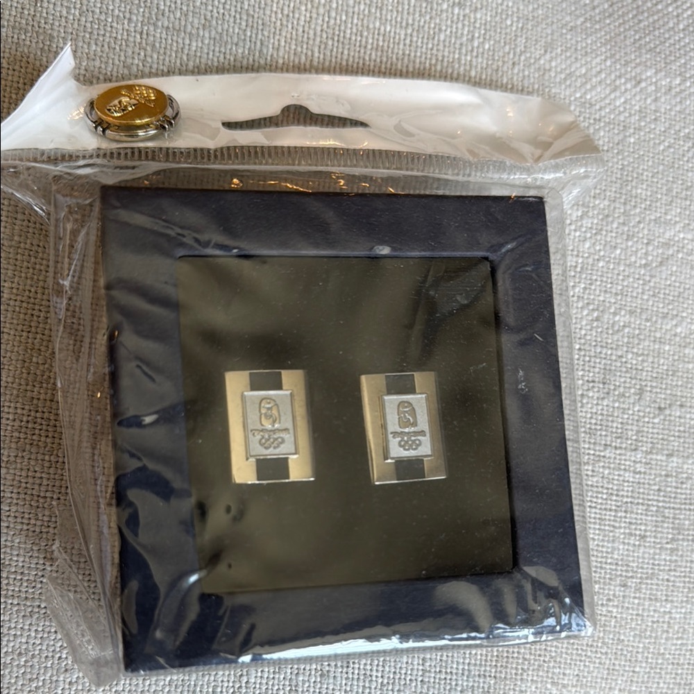 NWT 2008 Beijing Olympics Commemorative Cuff Links w/ Pin Silver Collectible